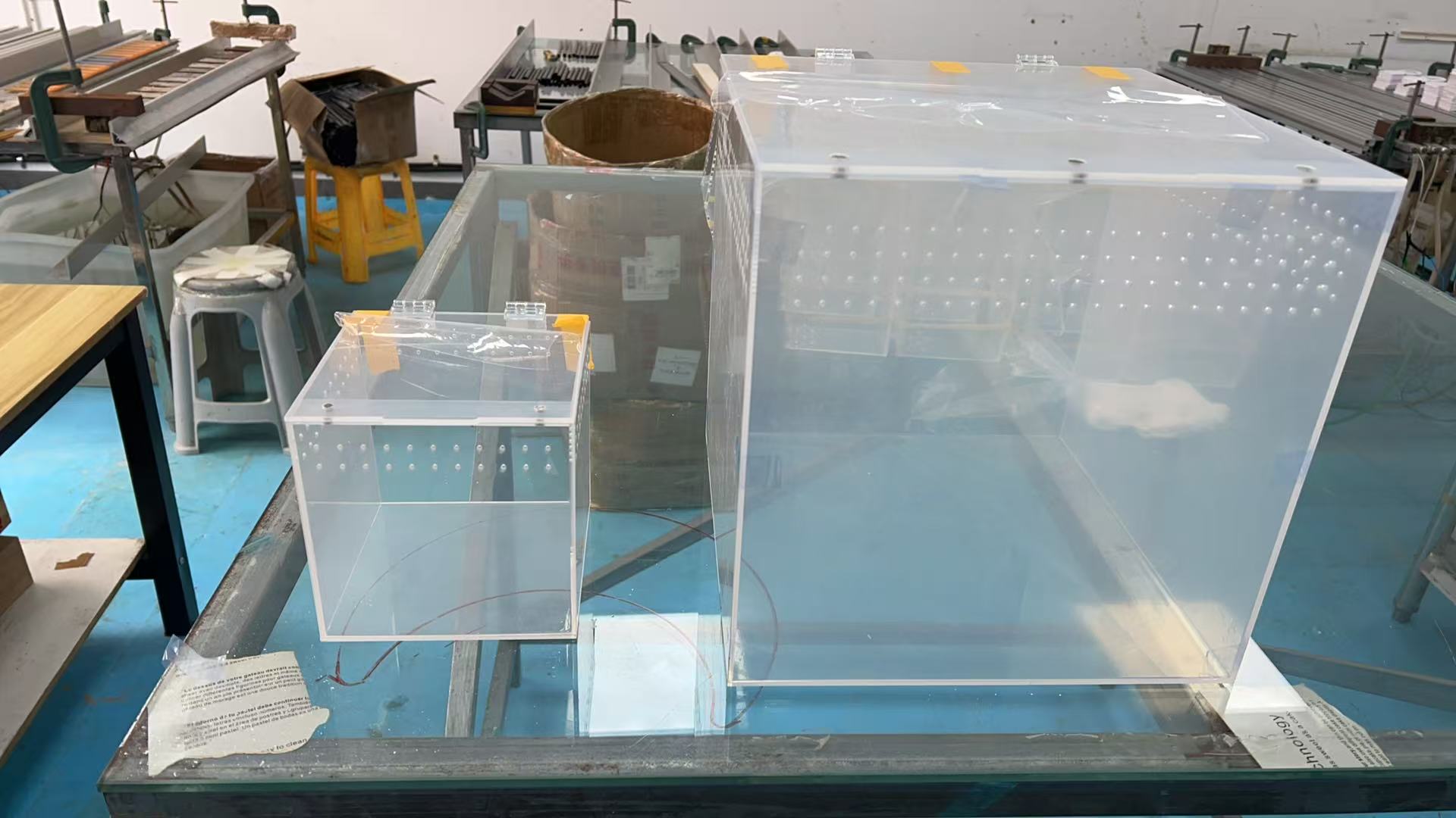 아크릴 큐브 사육장